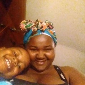 Meet your Posher, Cynthia